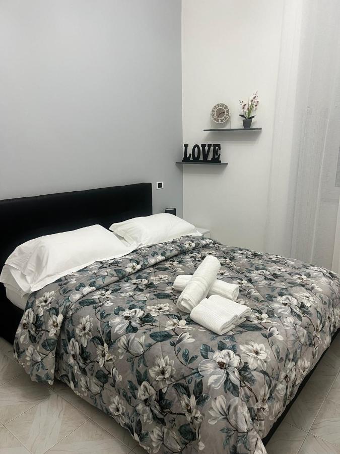 Camere Andrea La Spezia Bagian luar foto