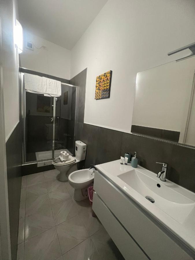 Camere Andrea La Spezia Bagian luar foto