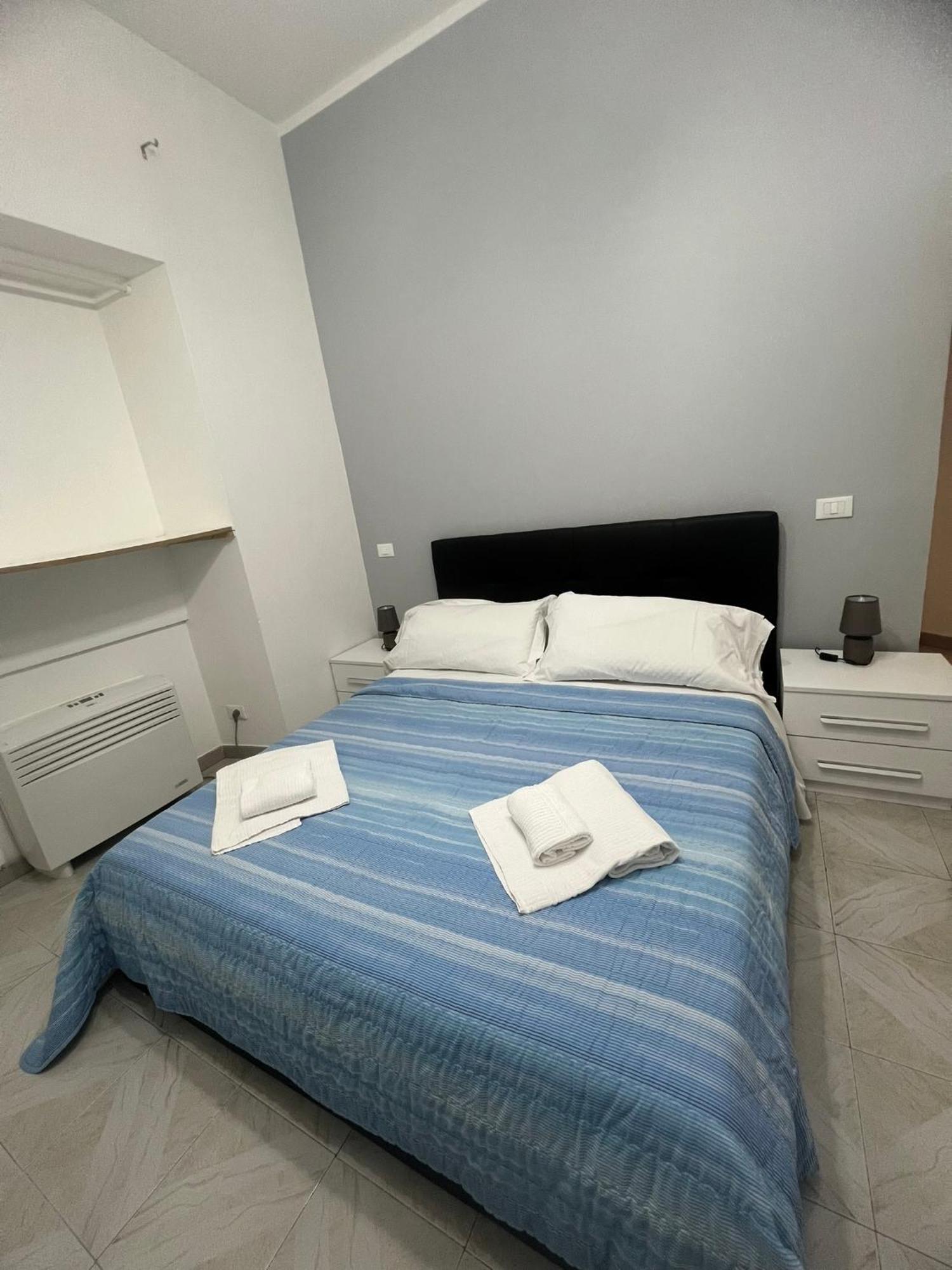 Camere Andrea La Spezia Bagian luar foto